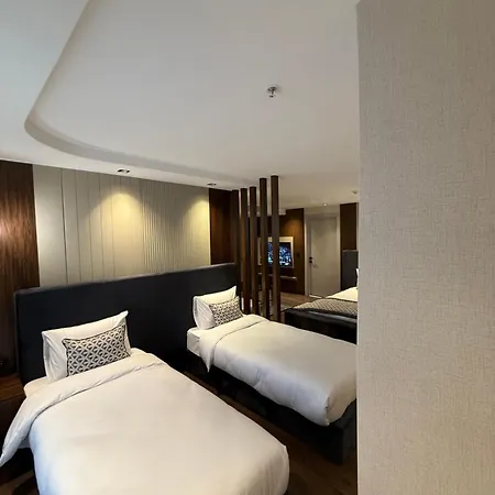 Nevizade Avangart 3*