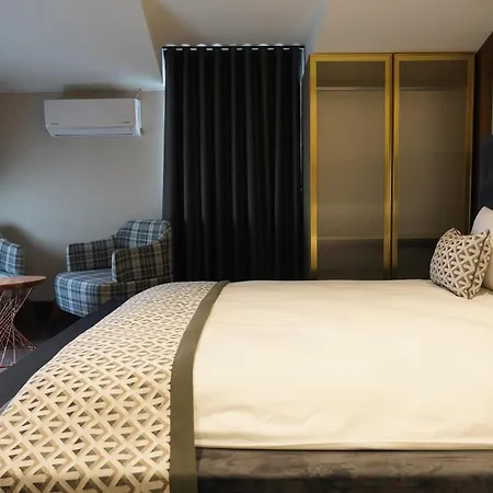 Hotel Nevizade Avangart